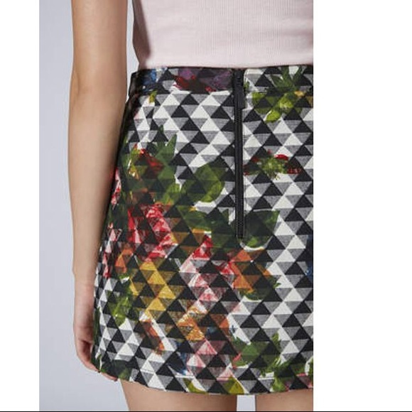TOPSHOP Blur Floral Print Pelmet Skirt 6 - Picture 8 of 8